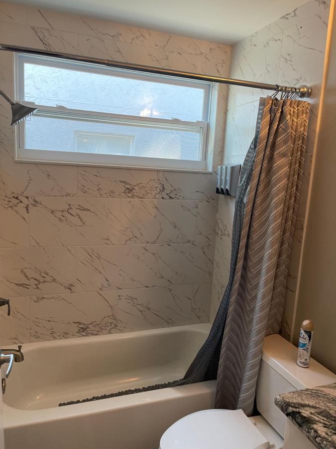 Cozy 3 Bedroom Home Close To Everything In Tampa! Exterior foto